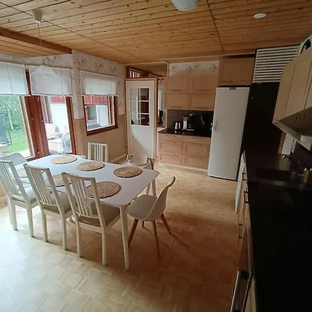 Comfy House With 6 Bedrooms Villa Rovaniemi
