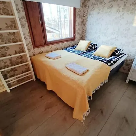 Comfy House With 6 Bedrooms Huvilat *